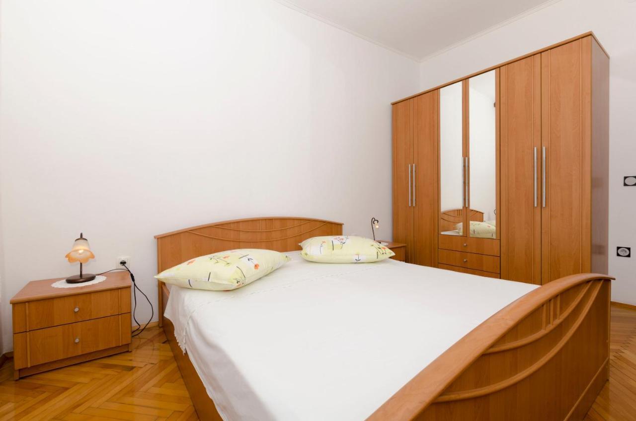 Apartment Eva P. Primosten Exterior photo