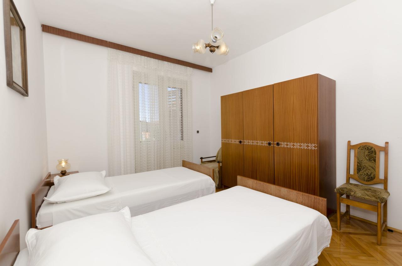 Apartment Eva P. Primosten Exterior photo